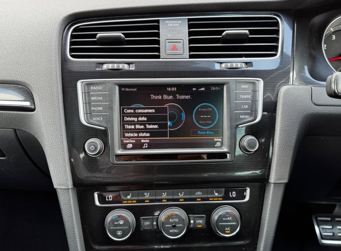 2025 Volkswagen Golf