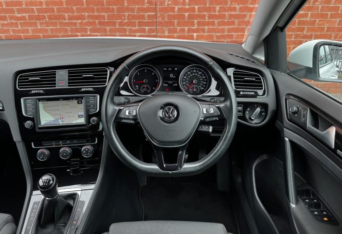 2025 Volkswagen Golf