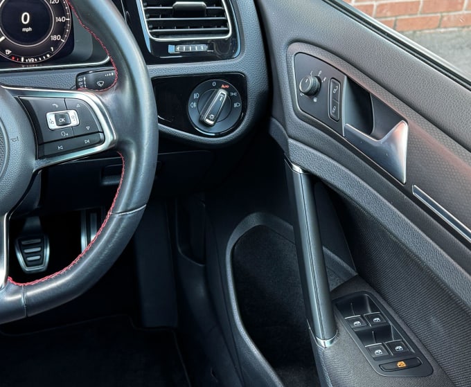 2025 Volkswagen Golf