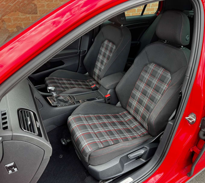 2025 Volkswagen Golf