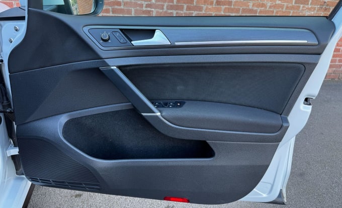 2025 Volkswagen Golf