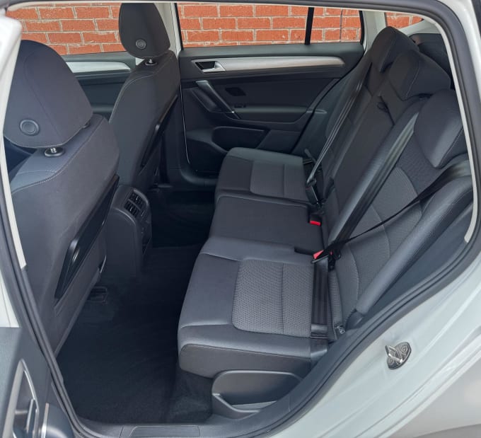 2025 Volkswagen Golf Sv