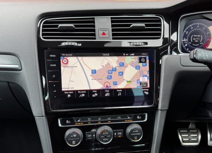 2025 Volkswagen Golf