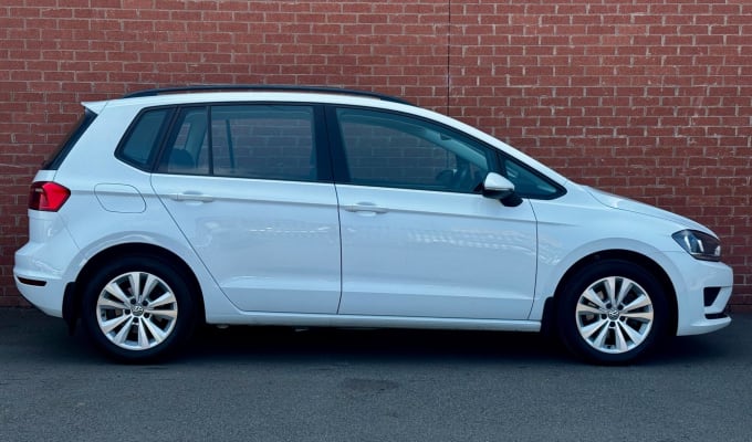 2025 Volkswagen Golf Sv