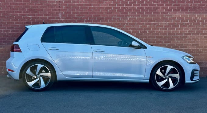 2025 Volkswagen Golf