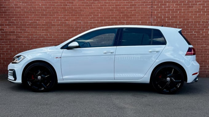 2025 Volkswagen Golf