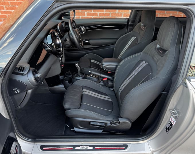 2025 Mini Hatch