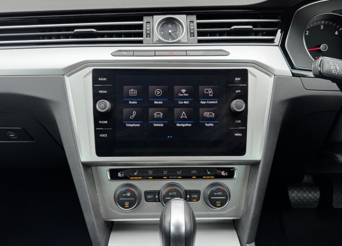 2025 Volkswagen Passat