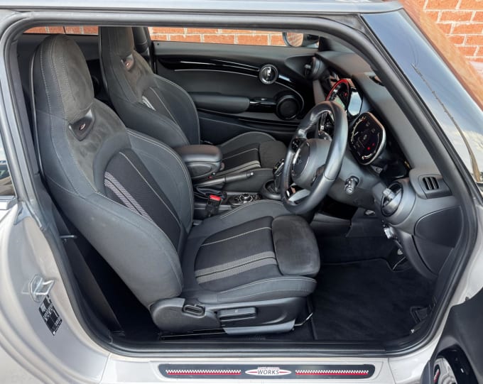 2025 Mini Hatch