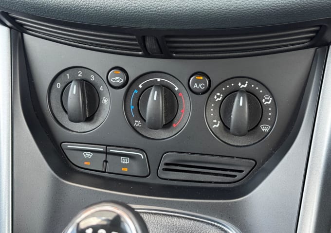 2025 Ford C-max