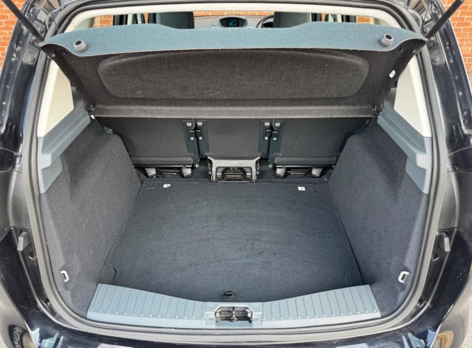 2025 Ford C-max