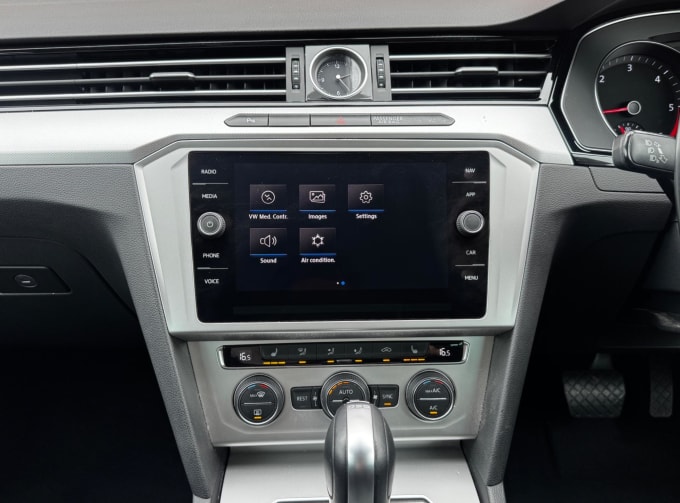 2025 Volkswagen Passat