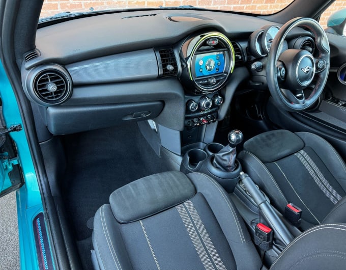 2025 Mini Convertible