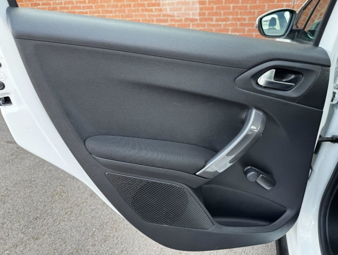 2025 Peugeot 2008