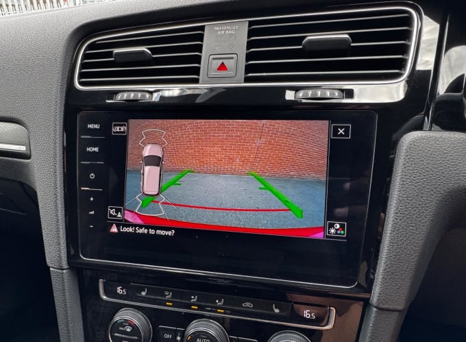 2025 Volkswagen Golf