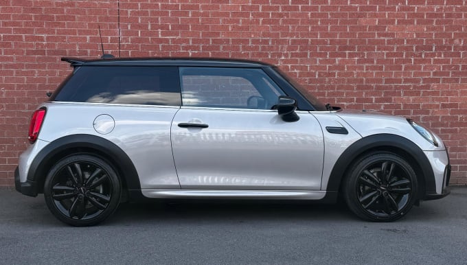 2025 Mini Hatch
