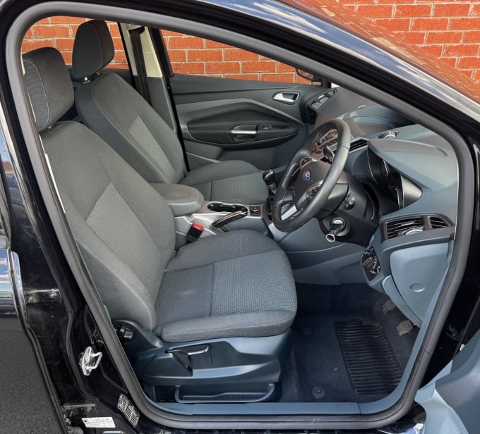 2025 Ford C-max