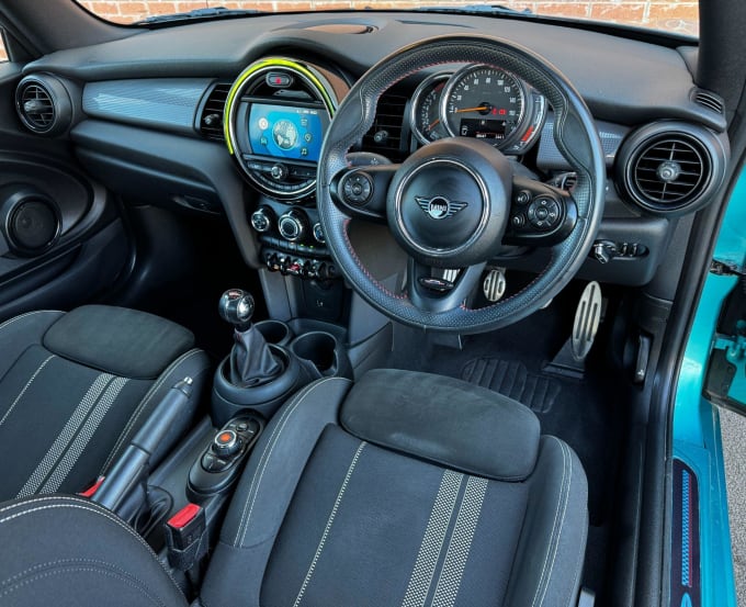 2025 Mini Convertible