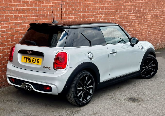 2025 Mini Hatch