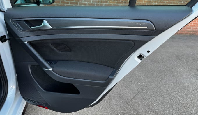 2025 Volkswagen Golf