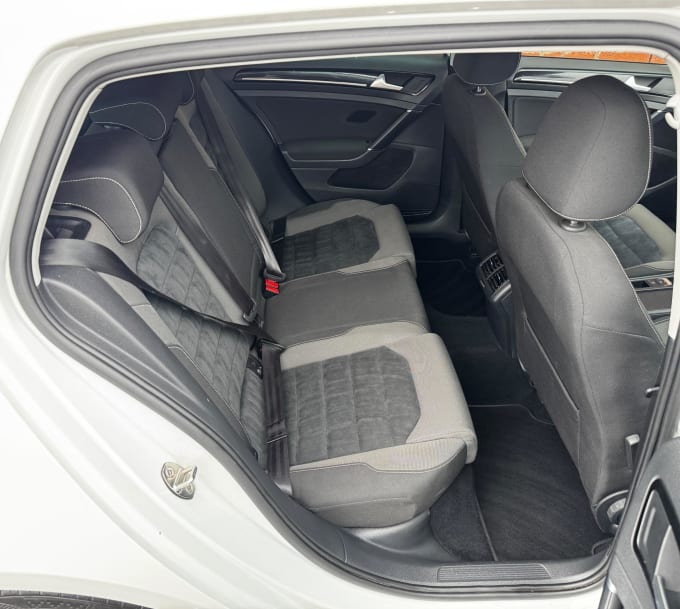 2025 Volkswagen Golf
