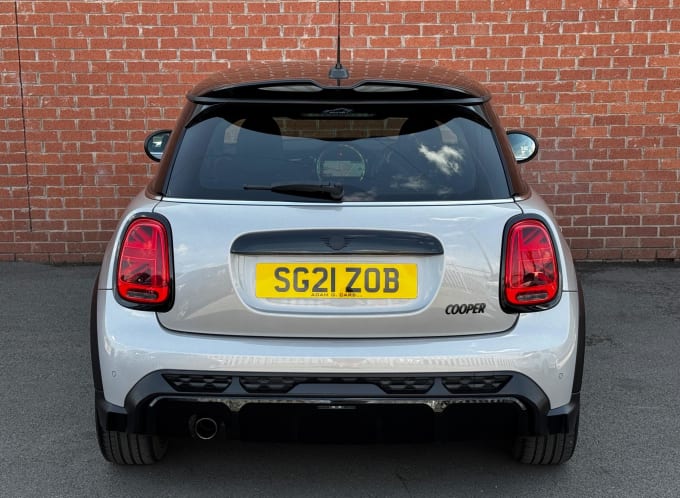 2025 Mini Hatch