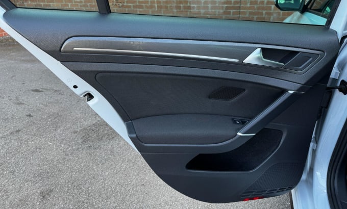 2025 Volkswagen Golf