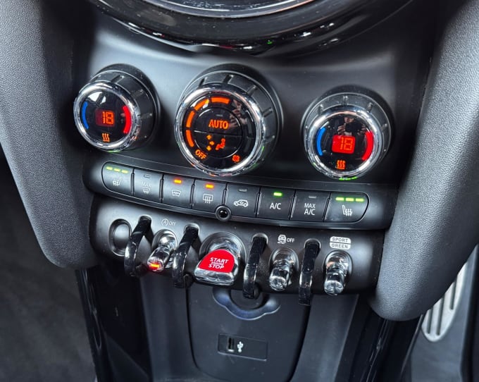 2025 Mini Hatch