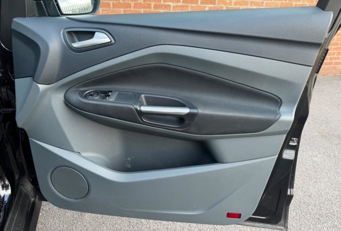 2025 Ford C-max