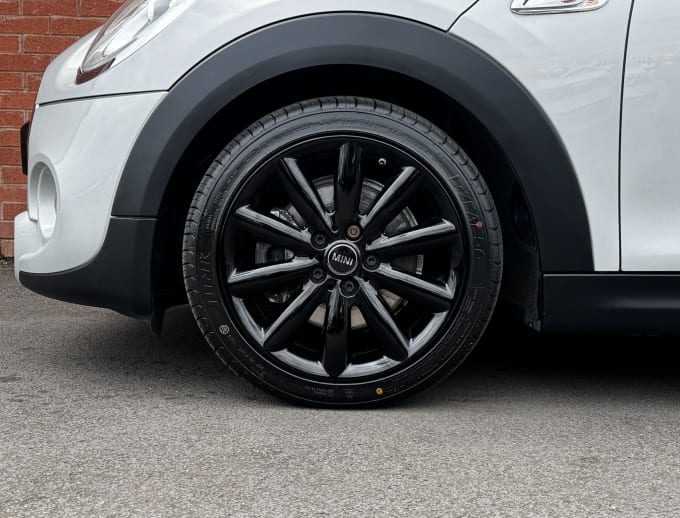 2025 Mini Hatch