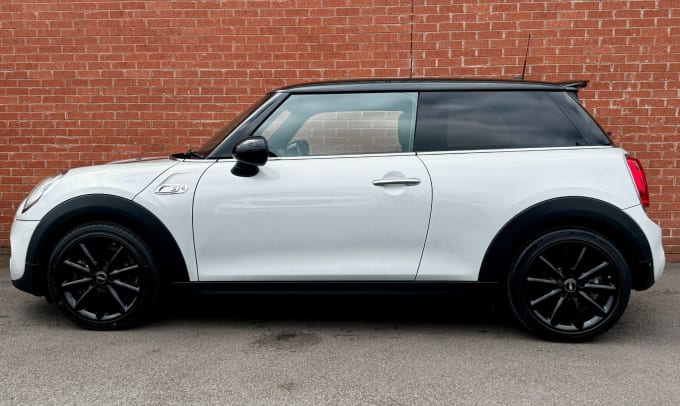 2025 Mini Hatch