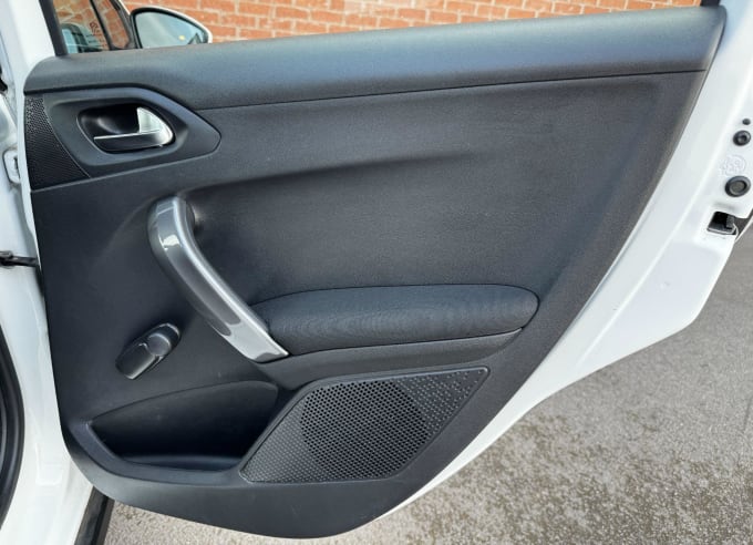 2025 Peugeot 2008