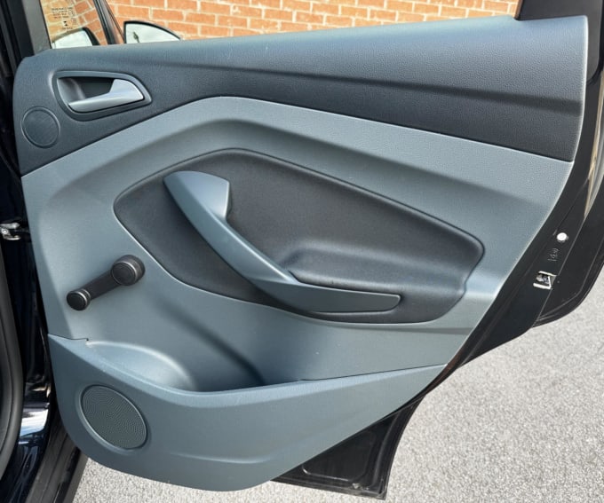 2025 Ford C-max