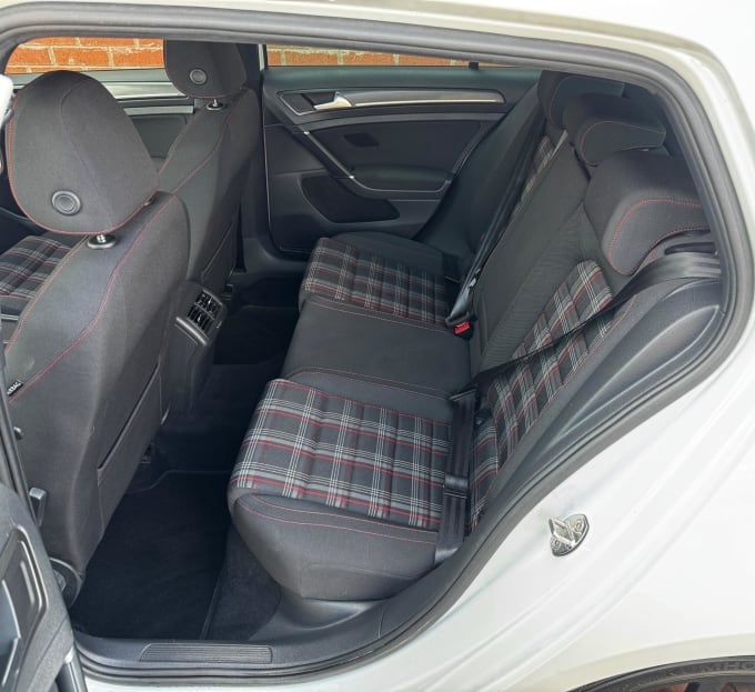 2025 Volkswagen Golf
