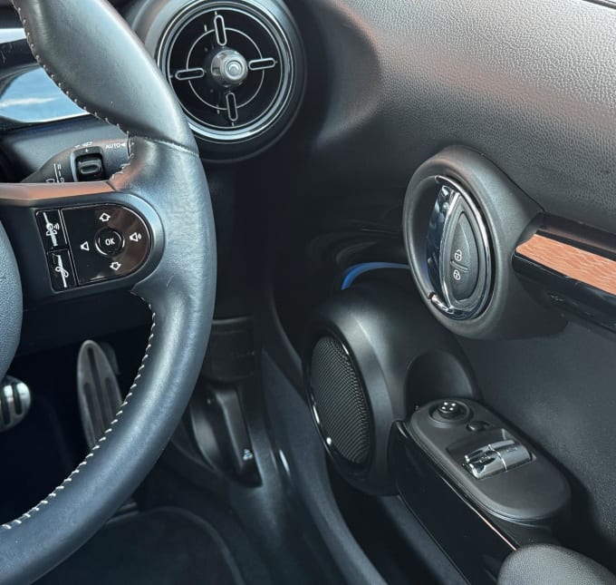 2025 Mini Hatch