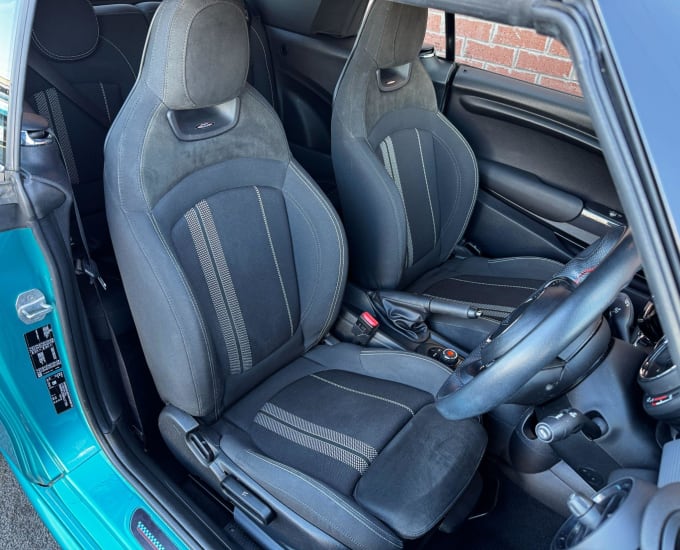 2025 Mini Convertible