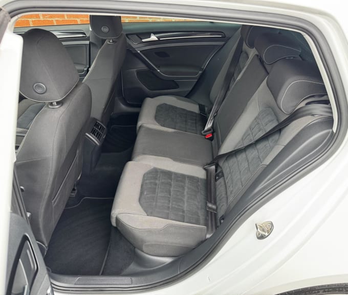 2025 Volkswagen Golf