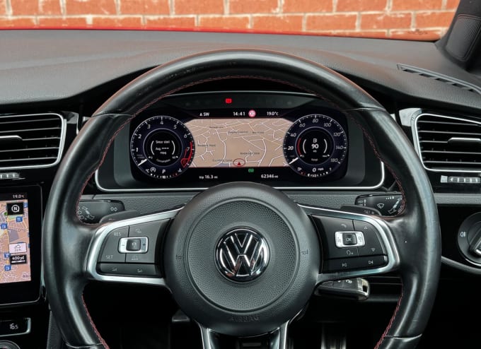 2025 Volkswagen Golf