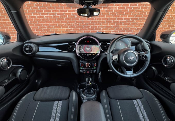 2025 Mini Hatch