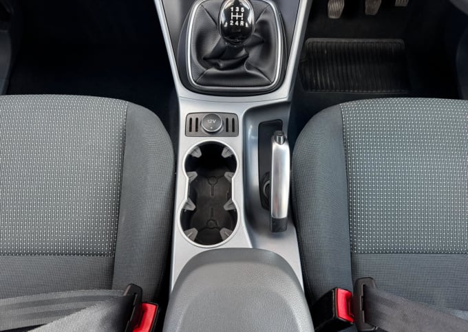 2025 Ford C-max