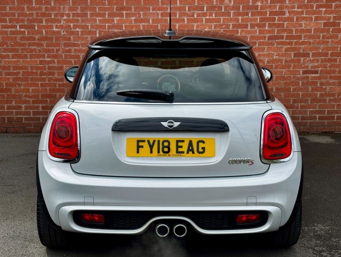 2025 Mini Hatch