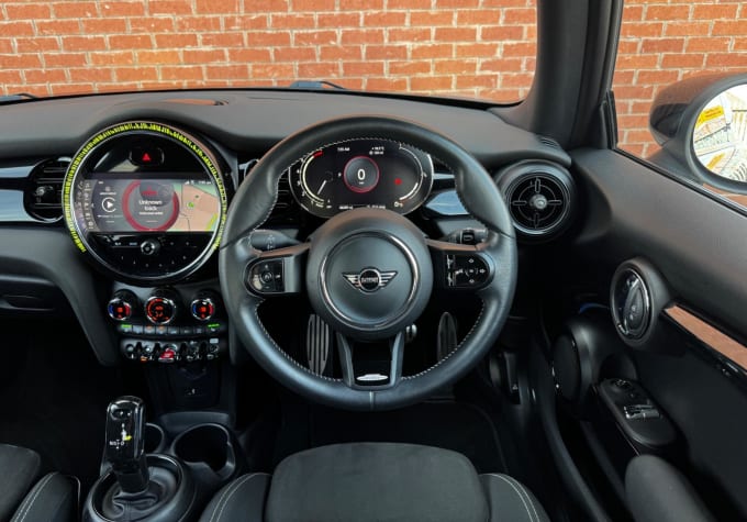 2025 Mini Hatch