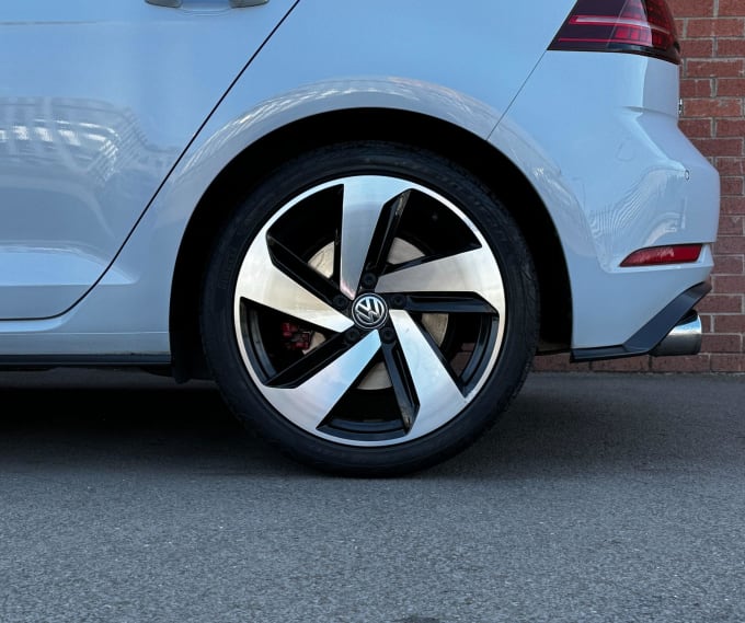 2025 Volkswagen Golf