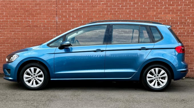 2024 Volkswagen Golf Sv