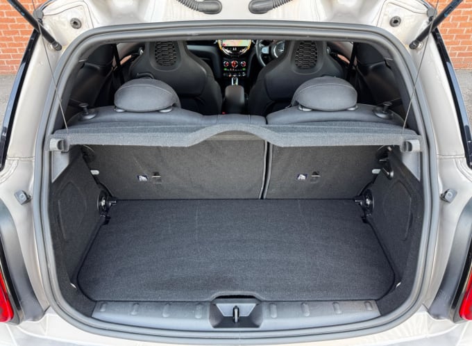 2025 Mini Hatch