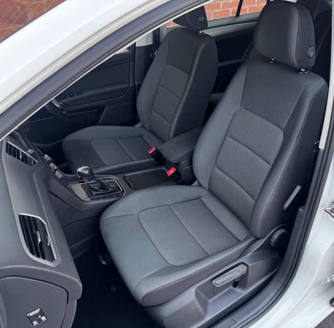 2025 Volkswagen Golf Sv