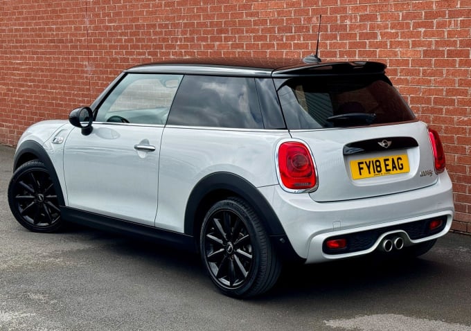 2025 Mini Hatch