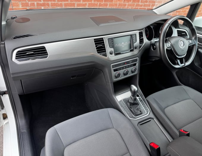 2025 Volkswagen Golf Sv