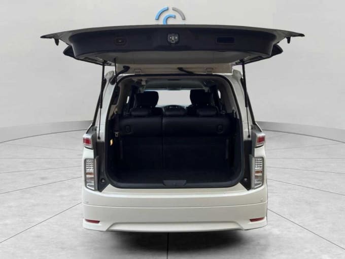 2023 Nissan Elgrand