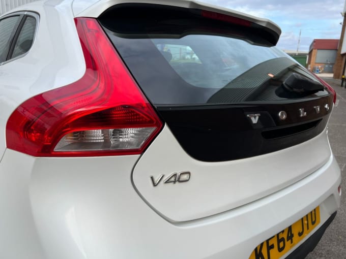 2024 Volvo V40